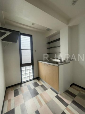 �L�b�`���@���r���O