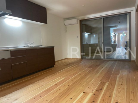 ���r���O�@-