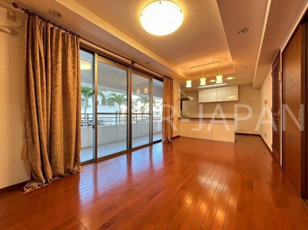 ���r���O�@-