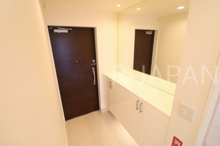 ց@V[Y{bNXt̍LXƂփXy[X