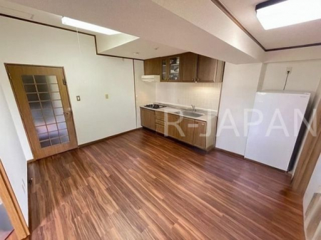 rO@AIŉƋƓdĂ܂LXƂ_CjOELb`