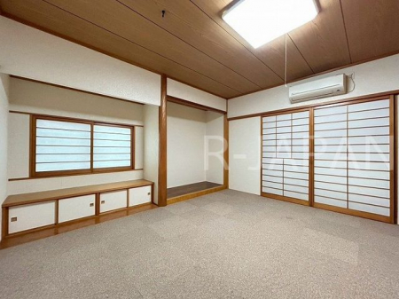 ���[�@���L����