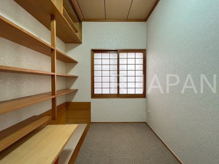 �@���L����