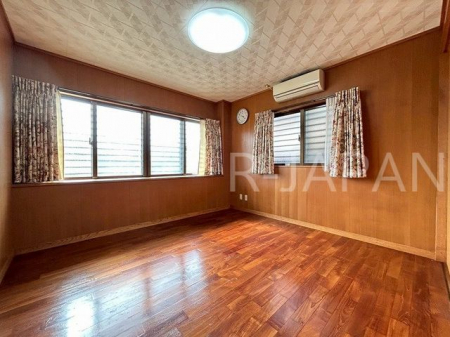 �@�G���g�����X