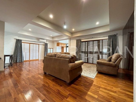 ���r���O�@���r���O