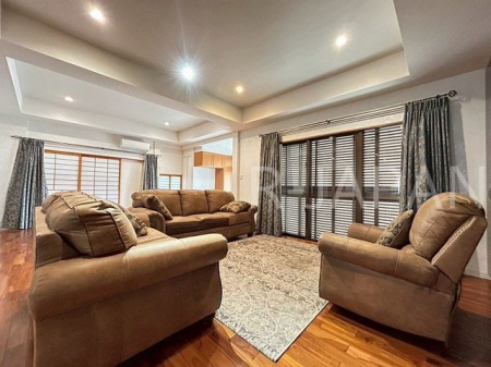 ���r���O�@��