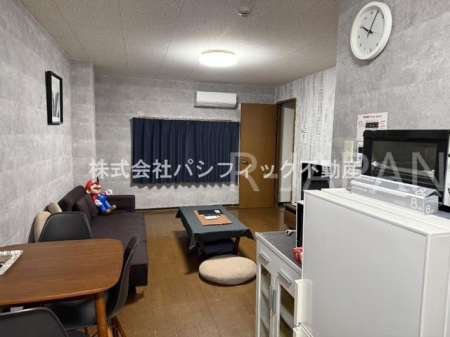 ���r���O�@�L�b�`��